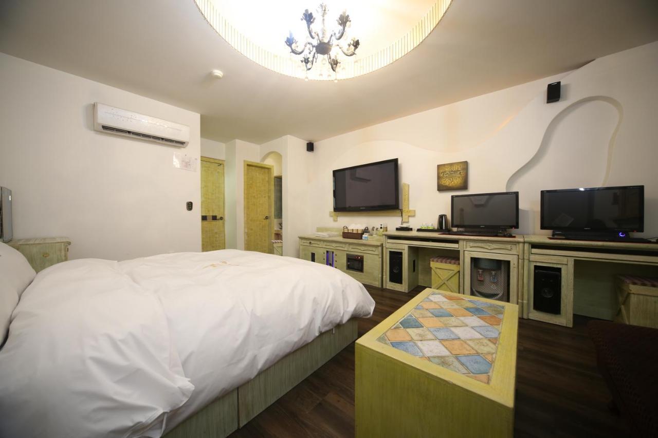 Dubai Hotel Daejeon Bagian luar foto